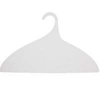 プラスチック代替ハンガー